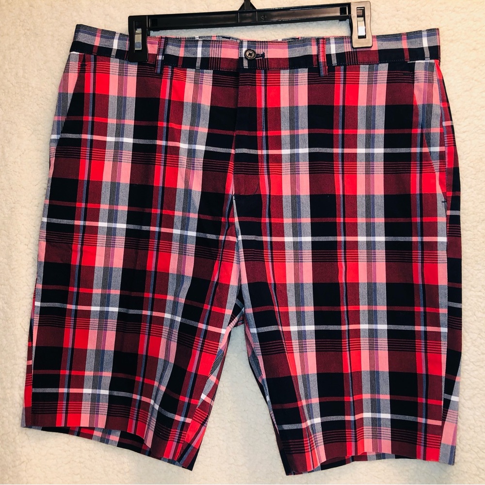 Michael Kors multicolored men’s plaid shorts size 36… Preowned